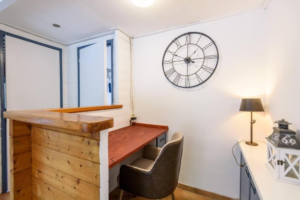 Spacious Wooden Cottage With Infra-Red Sauna At Veluwe พุทเทิน ภายนอก รูปภาพ