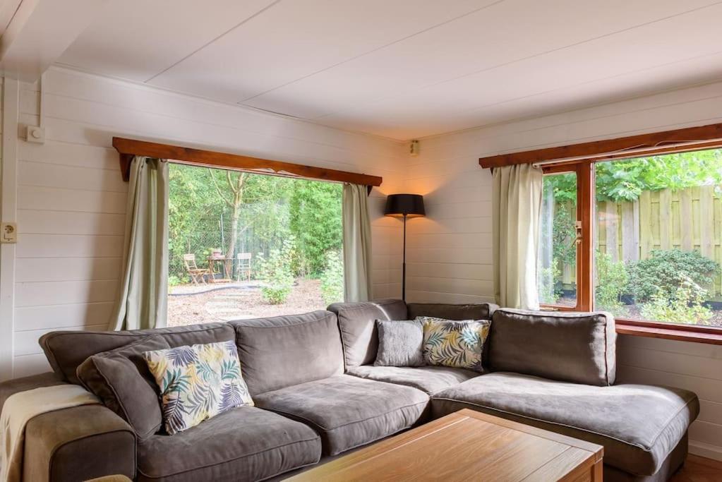 Spacious Wooden Cottage With Infra-Red Sauna At Veluwe พุทเทิน ภายนอก รูปภาพ