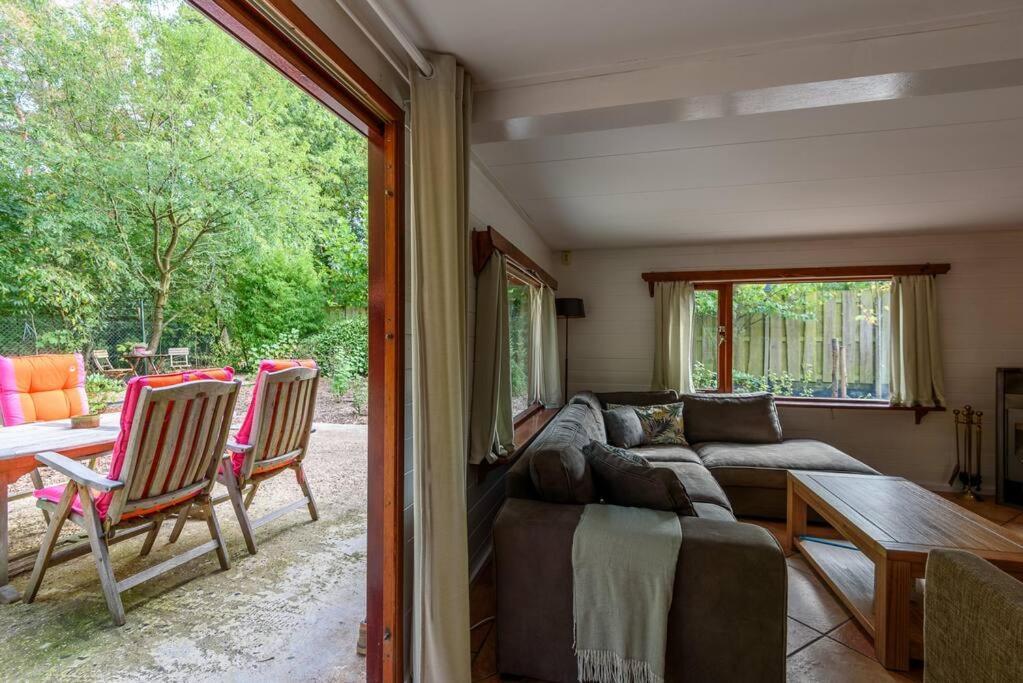 Spacious Wooden Cottage With Infra-Red Sauna At Veluwe พุทเทิน ภายนอก รูปภาพ