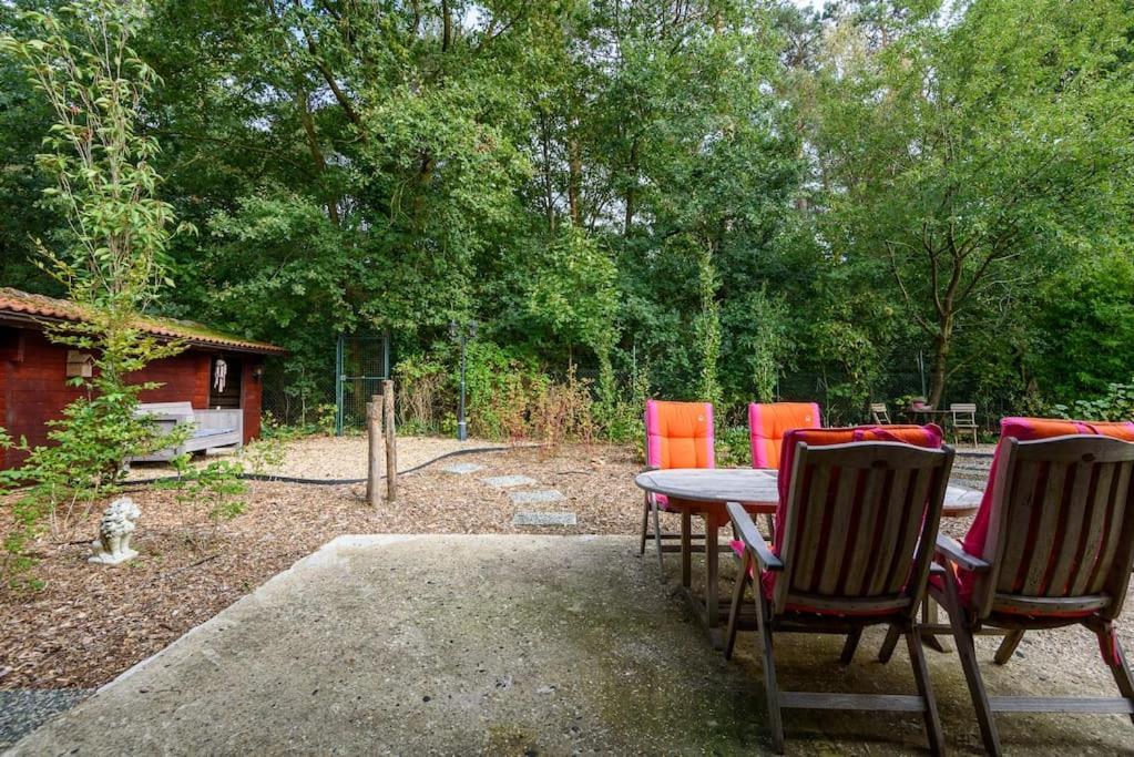 Spacious Wooden Cottage With Infra-Red Sauna At Veluwe พุทเทิน ภายนอก รูปภาพ