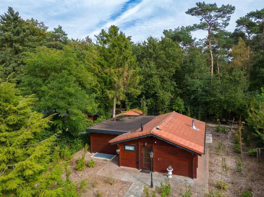 Spacious Wooden Cottage With Infra-Red Sauna At Veluwe พุทเทิน ภายนอก รูปภาพ